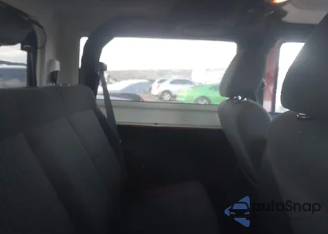 2012 Jeep Wrangler Sport z USA, uszkodzony, nr VIN 1C4GJWAG7CL270419